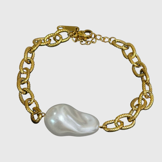 Baroque Irregular Pearls Gold Chain Bracelet - 7.1 inches + 1.2 inches Extension, Elegant and Fashionable Design, Best Birthday Jewelry Gift, Fashion One Piece Accessory