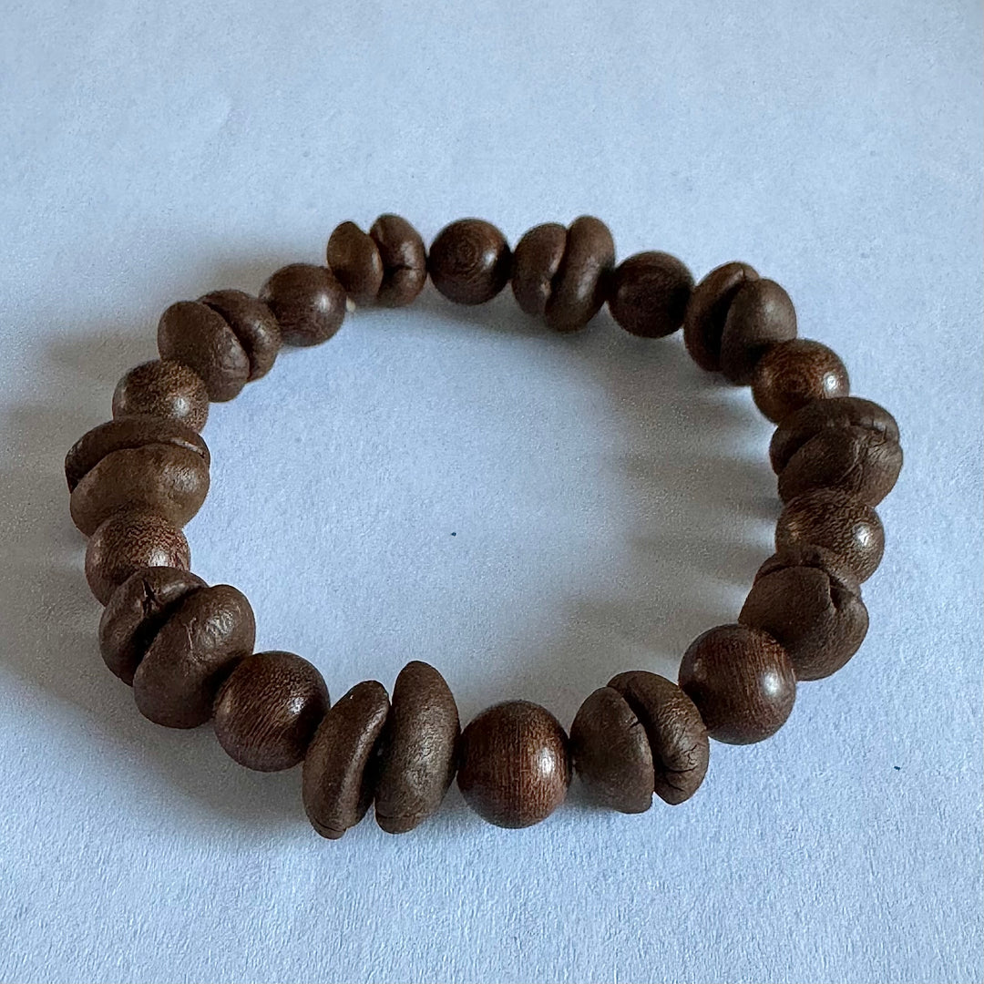 Natural Coffee Bean and Sandalwood Bead Bracelet - Suitable For Both Men And Women, Handmade, Eco-Friendly And Unique Coffee Gifts.