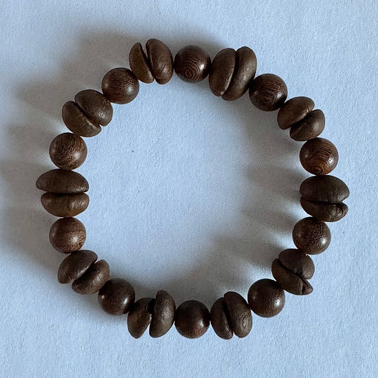 Natural Coffee Bean and Sandalwood Bead Bracelet - Suitable For Both Men And Women, Handmade, Eco-Friendly And Unique Coffee Gifts.