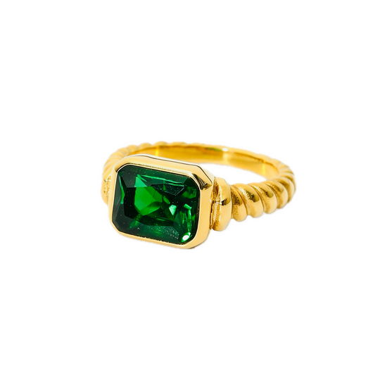 Square emerald setting