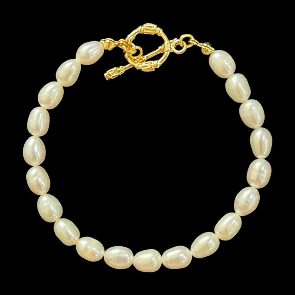 Customizable Elegant Pearl Bracelet with T-Bar Clasp - Adjustable Length for Any Occasion, Elegant Women's Jewelry Gift