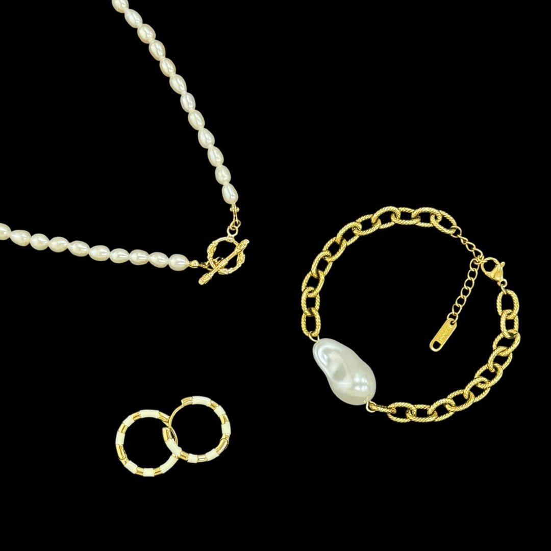 Baroque Irregular Pearls Gold Chain Bracelet - 7.1 inches + 1.2 inches Extension, Elegant and Fashionable Design, Best Birthday Jewelry Gift, Fashion One Piece Accessory